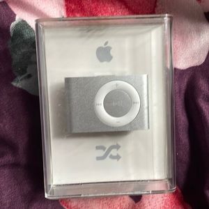 Brand new never used iPod shuffle